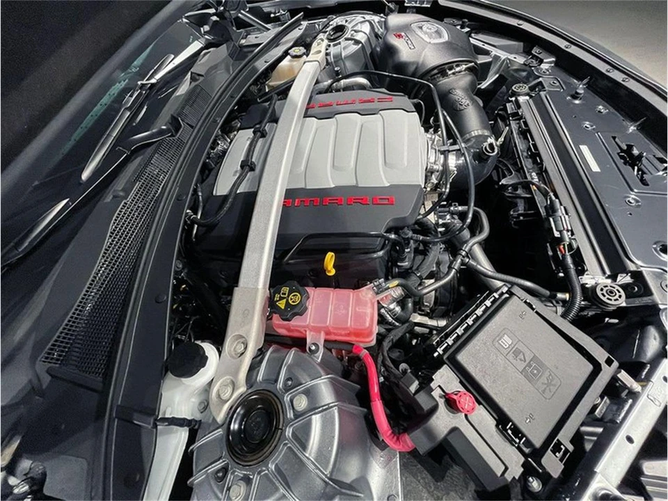 2024 Chevrolet Camaro 6th Gen - Image 25 of 31