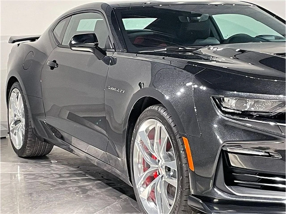 2024 Chevrolet Camaro 6th Gen - Image 16 of 31
