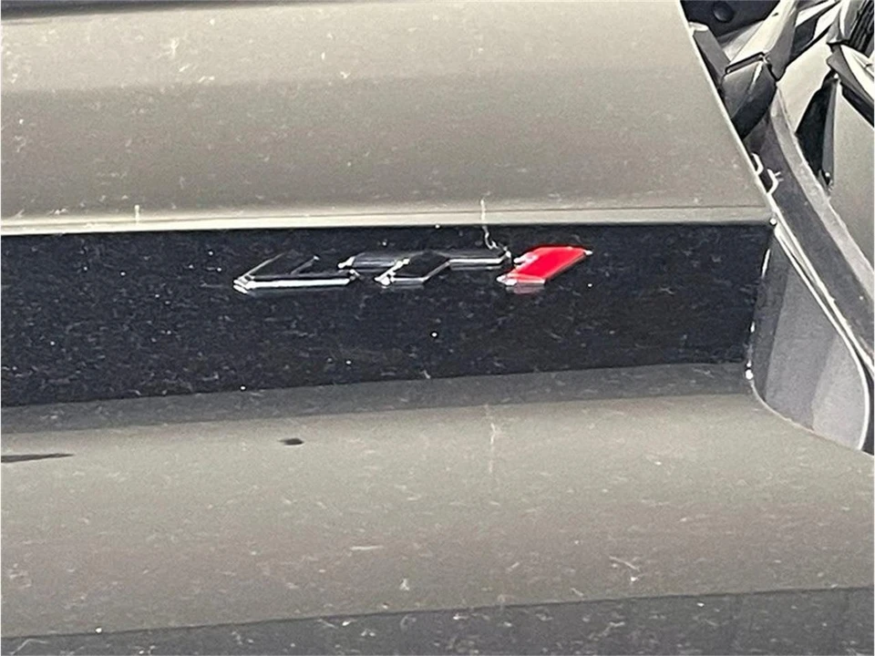 2024 Chevrolet Camaro 6th Gen - Image 19 of 31