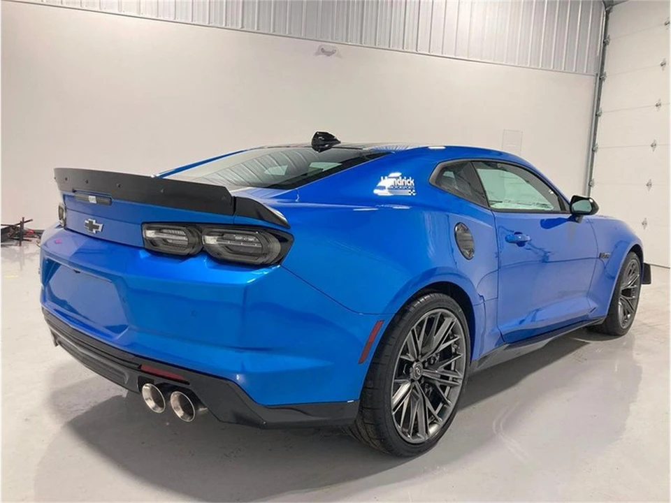 2024 Chevrolet Camaro 6th Gen - Image 9 of 31