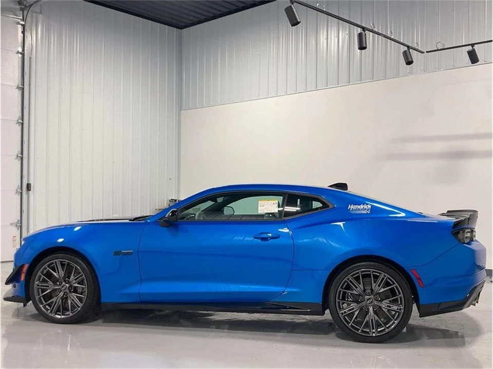 2024 Chevrolet Camaro 6th Gen - Image 14 of 31