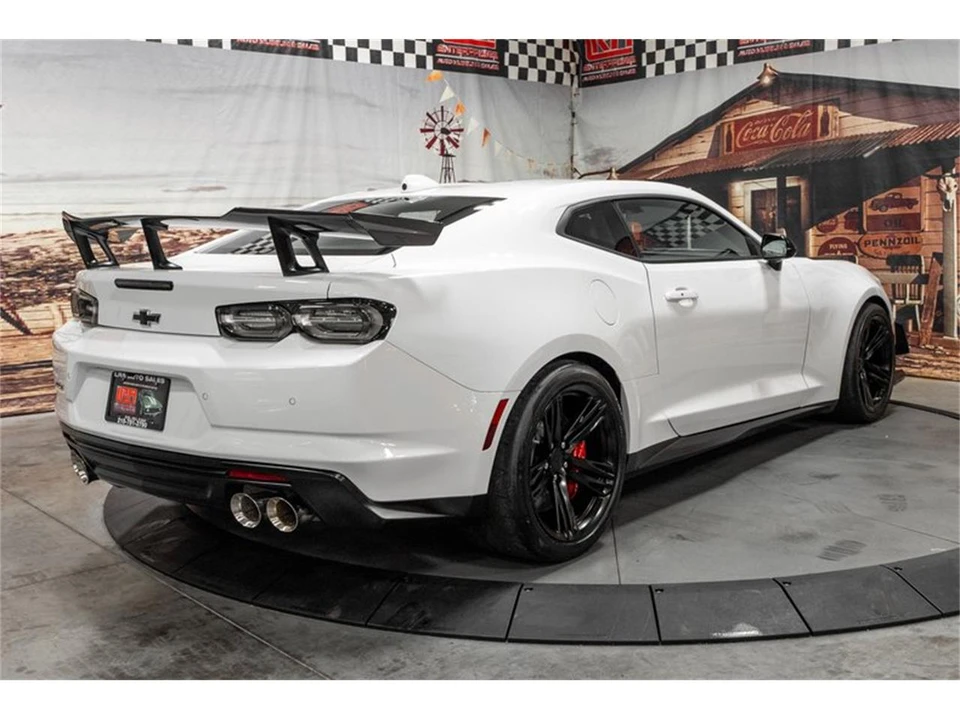 2024 Chevrolet Camaro 6th Gen - Image 8 of 31