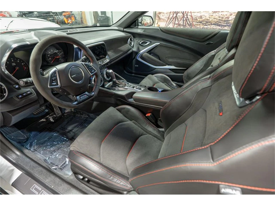 2024 Chevrolet Camaro 6th Gen - Image 28 of 31