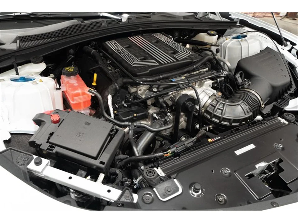 2024 Chevrolet Camaro 6th Gen - Image 23 of 31