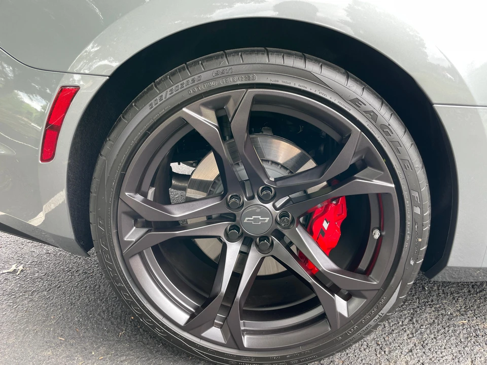 2024 Chevrolet Camaro SS 6th Gen - Image 28 of 31