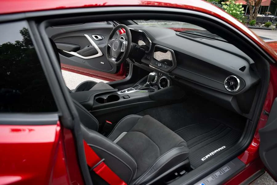 2024 Chevrolet Camaro 6th Gen - Image 17 of 30