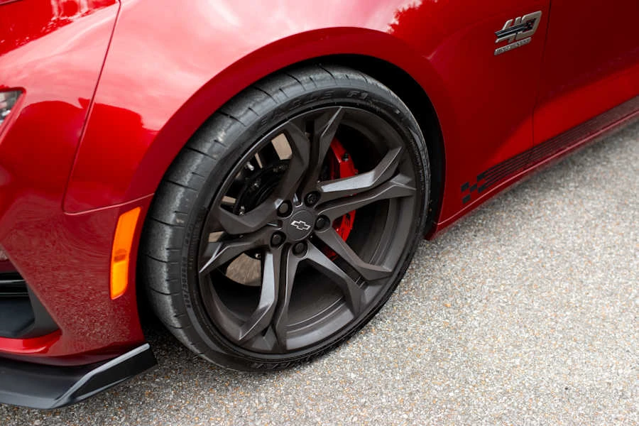 2024 Chevrolet Camaro 6th Gen - Image 15 of 30