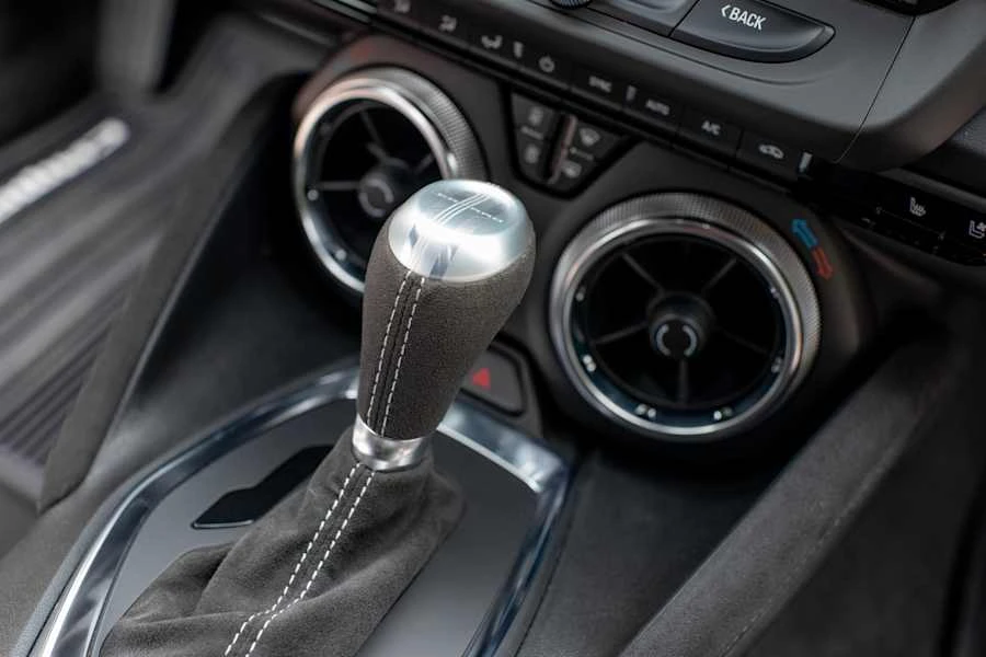2024 Chevrolet Camaro 6th Gen - Image 27 of 30