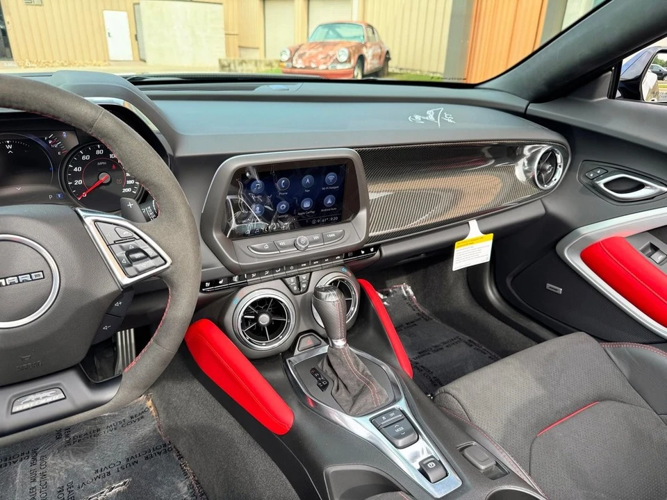 2024 Chevrolet Camaro - Image 29 of 31