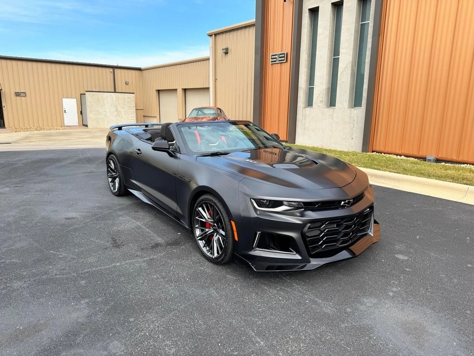 2024 Chevrolet Camaro - Image 2 of 10