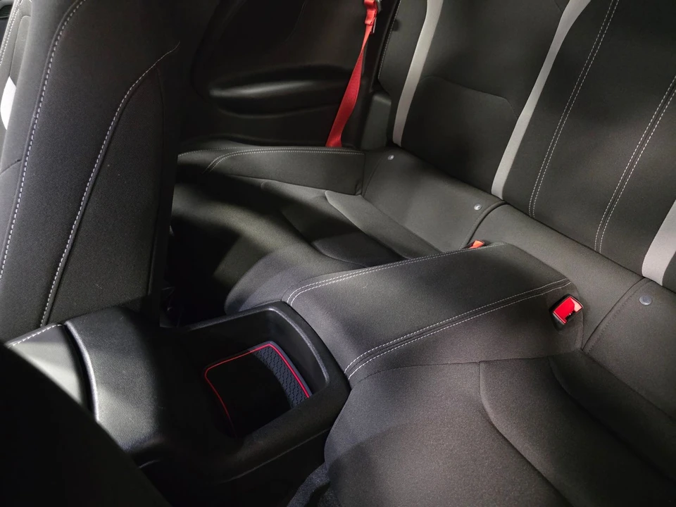 2024 Chevrolet Camaro 6th Gen - Image 27 of 31
