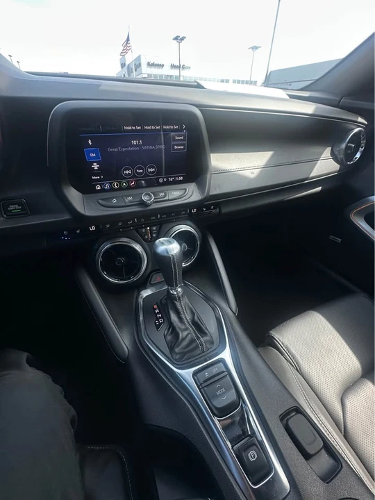 2024 Chevrolet Camaro SS 6th Gen - Image 18 of 19
