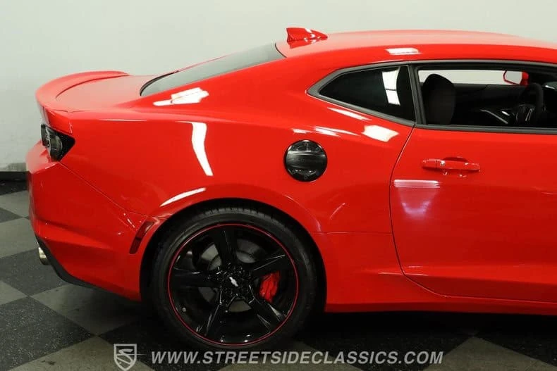 2024 Chevrolet Camaro SS 6th Gen - Image 18 of 31