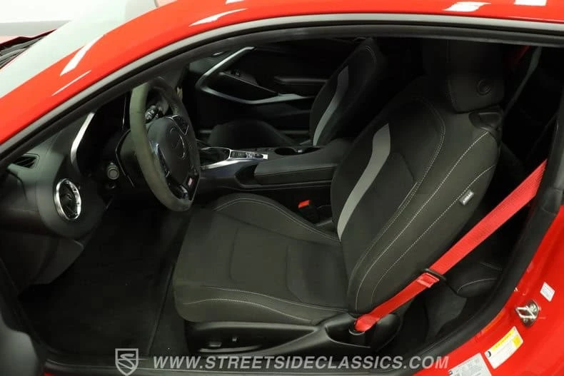 2024 Chevrolet Camaro SS 6th Gen - Image 22 of 31