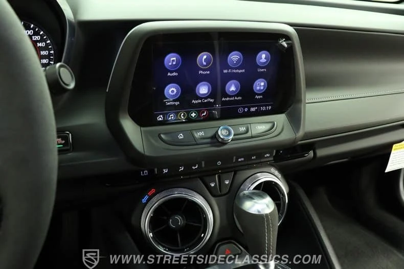 2024 Chevrolet Camaro SS 6th Gen - Image 25 of 31