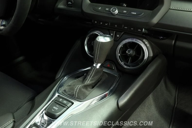 2024 Chevrolet Camaro SS 6th Gen - Image 26 of 31