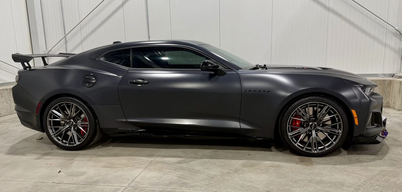 2024 Chevrolet Camaro ZL1 6th Gen - Image 15 of 31