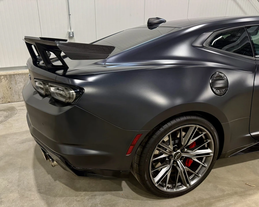 2024 Chevrolet Camaro ZL1 6th Gen - Image 17 of 31
