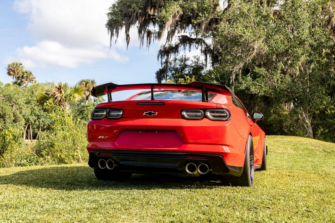 2024 Chevrolet Camaro ZL1 6th Gen - Image 19 of 31