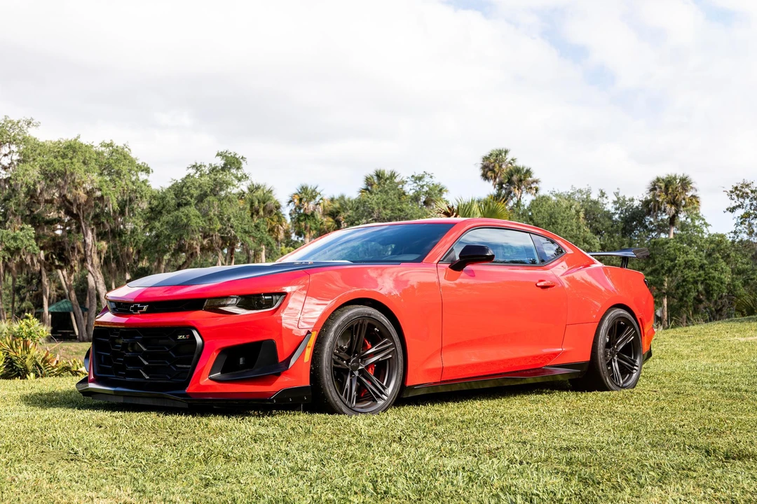 2024 Chevrolet Camaro ZL1 6th Gen - Image 9 of 31