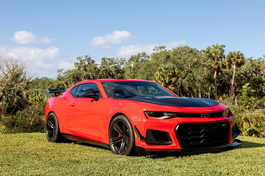 2024 Chevrolet Camaro ZL1 6th Gen - Image 30 of 31