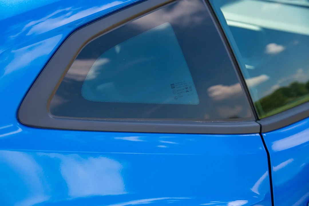 2024 Chevrolet Camaro ZL1 6th Gen - Image 17 of 31
