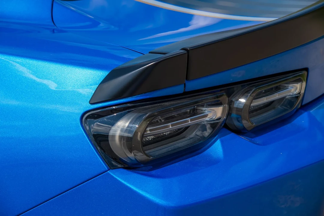 2024 Chevrolet Camaro ZL1 6th Gen - Image 14 of 31