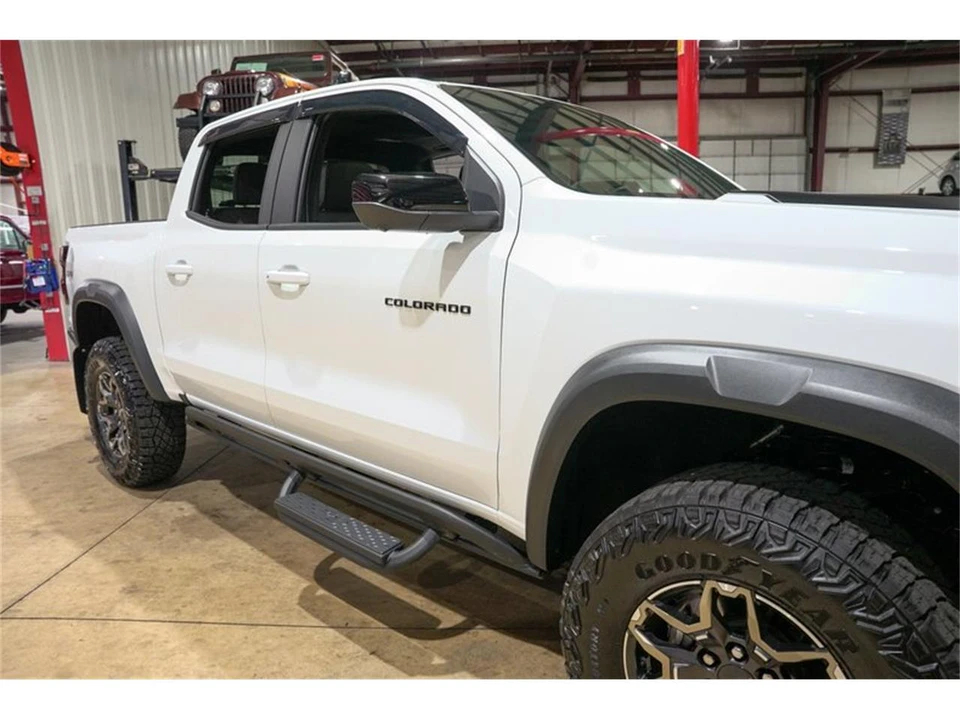 2024 Chevrolet Colorado 2nd Gen - Image 29 of 31