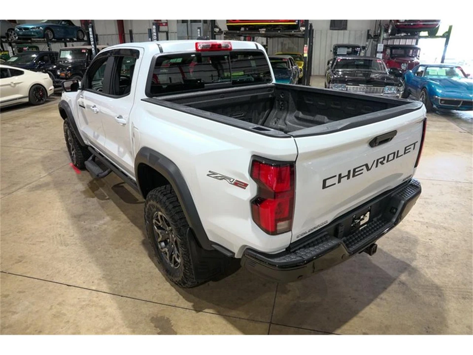 2024 Chevrolet Colorado 2nd Gen - Image 15 of 31