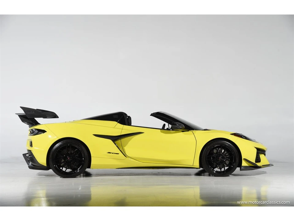 2024 Chevrolet Corvette C8 - Image 15 of 31