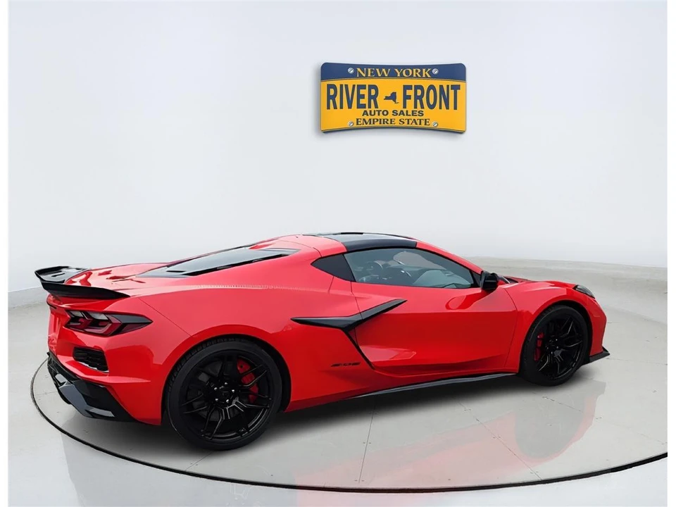 2024 Chevrolet Corvette C8 - Image 8 of 31