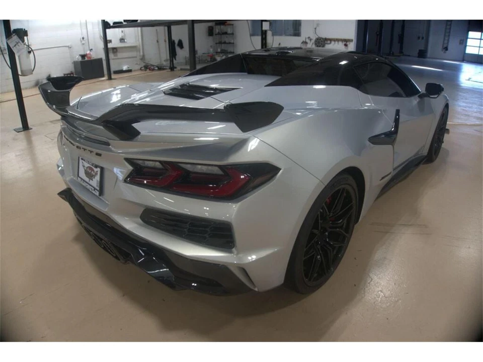 2024 Chevrolet Corvette C8 - Image 5 of 31