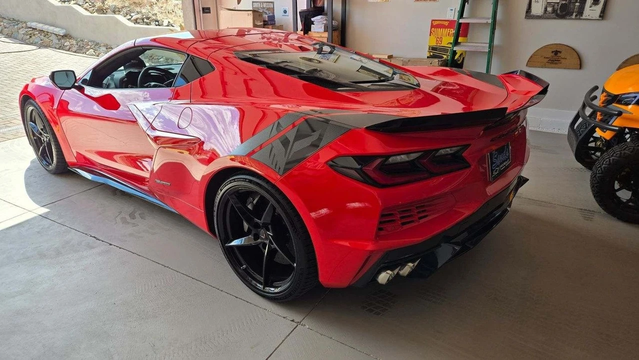 2024 Chevrolet Corvette C8 - Image 8 of 14
