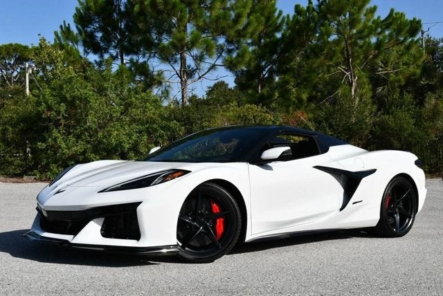 2024 Chevrolet Corvette C8 E-Ray - Image 20 of 31
