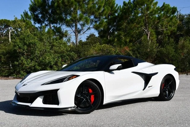 2024 Chevrolet Corvette C8 E-Ray - Image 22 of 31