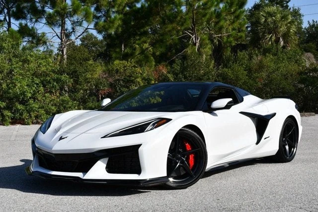 2024 Chevrolet Corvette C8 E-Ray - Image 23 of 31