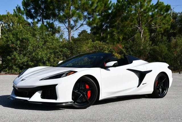 2024 Chevrolet Corvette C8 E-Ray - Image 24 of 31