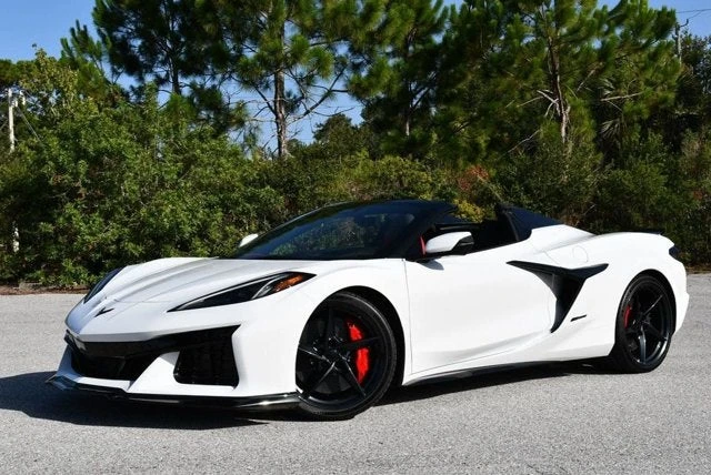 2024 Chevrolet Corvette C8 E-Ray - Image 26 of 31