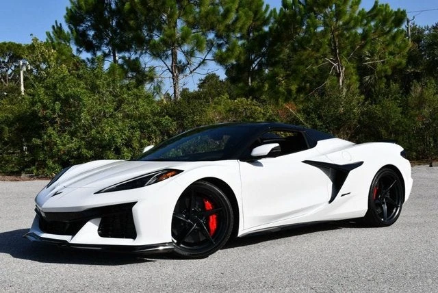 2024 Chevrolet Corvette C8 E-Ray - Image 29 of 31