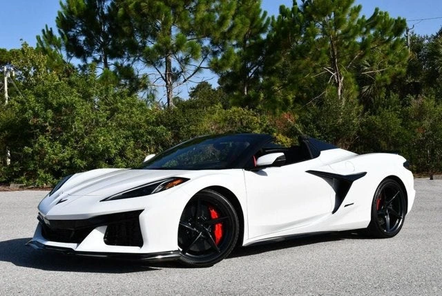 2024 Chevrolet Corvette C8 E-Ray - Image 2 of 31