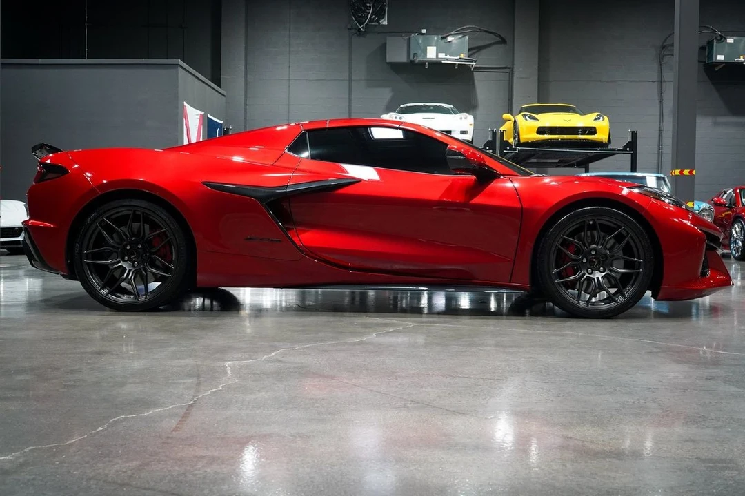 2024 Chevrolet Corvette C8 - Image 23 of 31