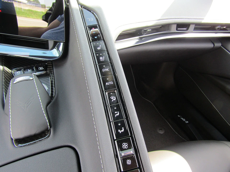 2024 Chevrolet Corvette C8 Z06 - Image 18 of 30