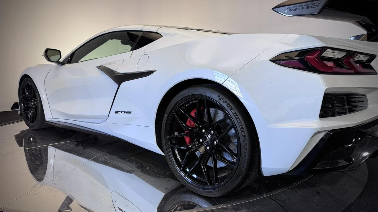2024 Chevrolet Corvette - Image 26 of 31