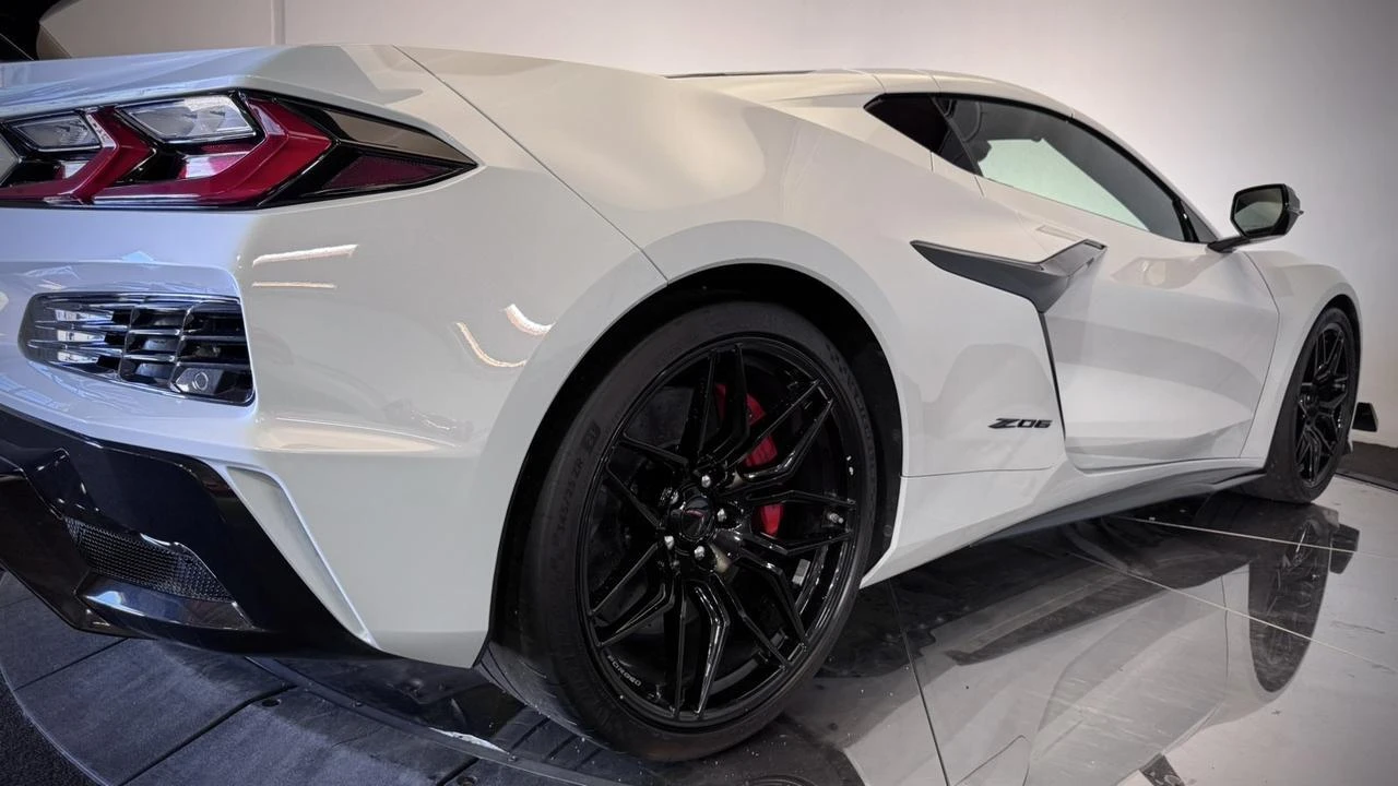 2024 Chevrolet Corvette - Image 29 of 31