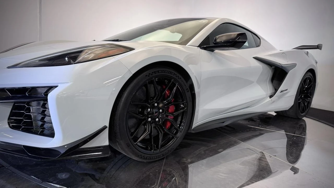 2024 Chevrolet Corvette - Image 23 of 31