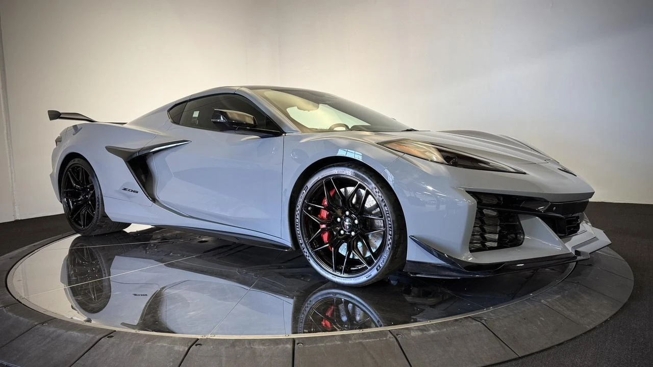 2024 Chevrolet Corvette C8 - Image 19 of 31
