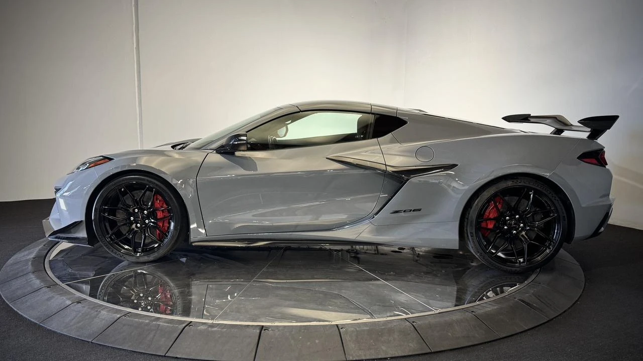 2024 Chevrolet Corvette C8 - Image 25 of 31