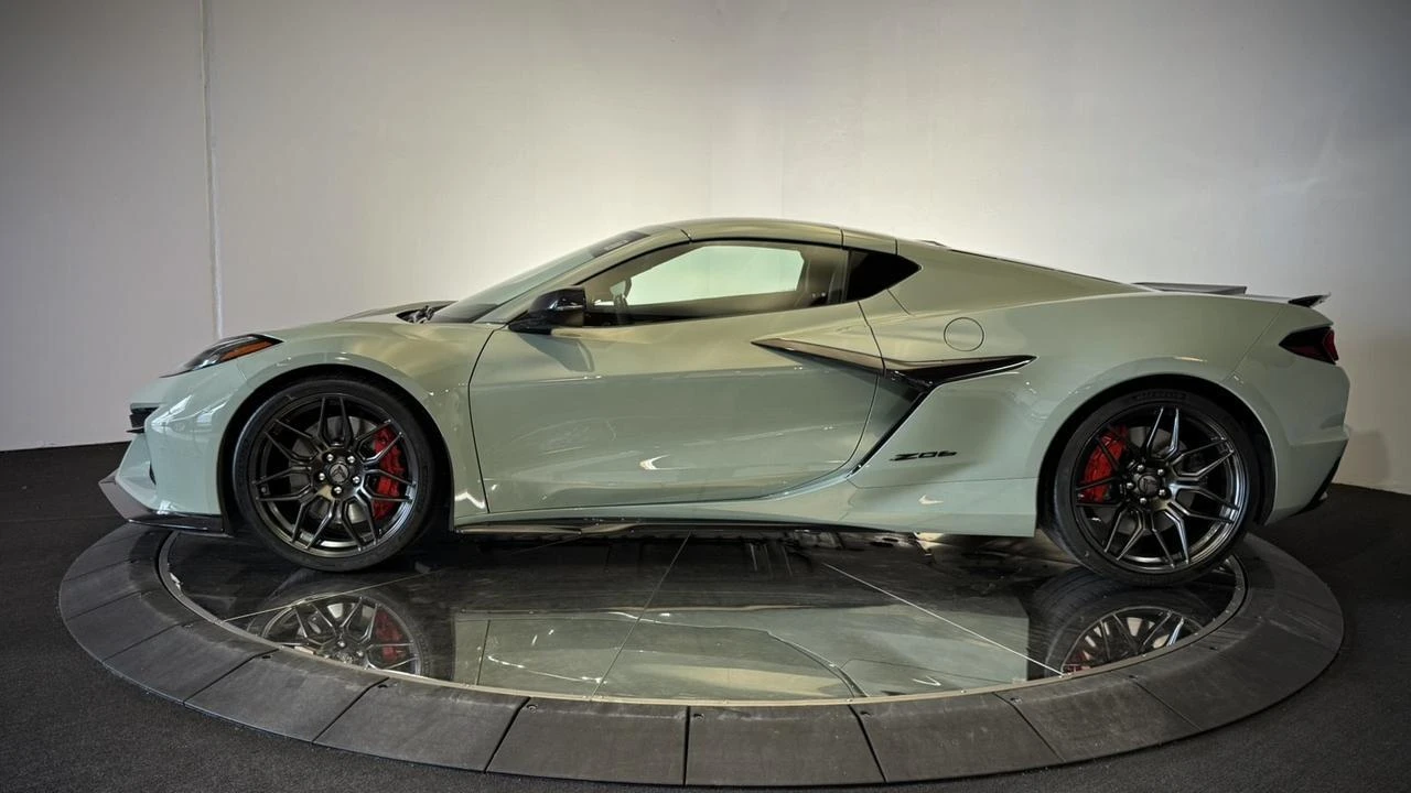 2024 Chevrolet Corvette C8 - Image 25 of 31