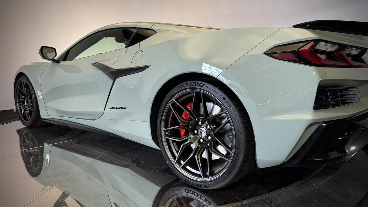 2024 Chevrolet Corvette C8 - Image 27 of 31