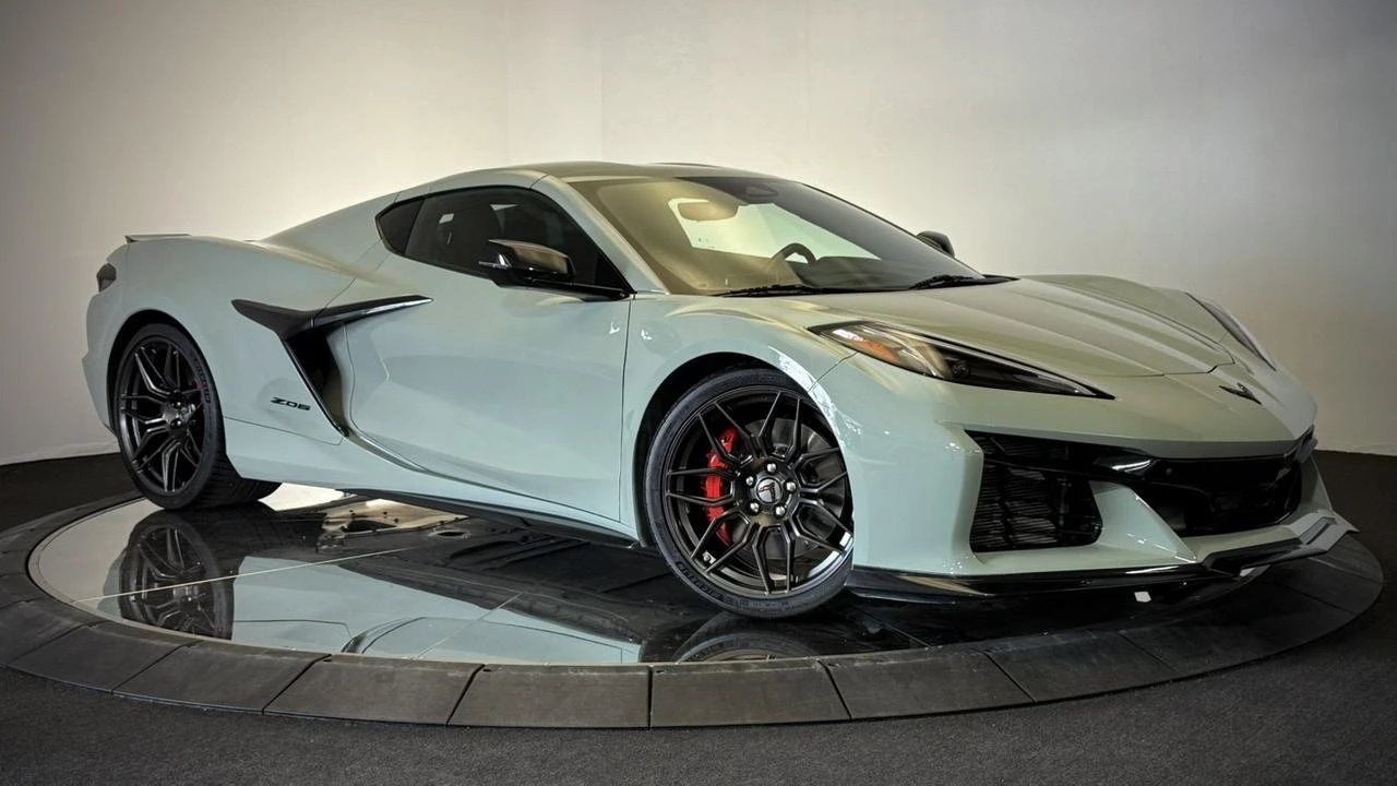 2024 Chevrolet Corvette C8 - Image 3 of 31